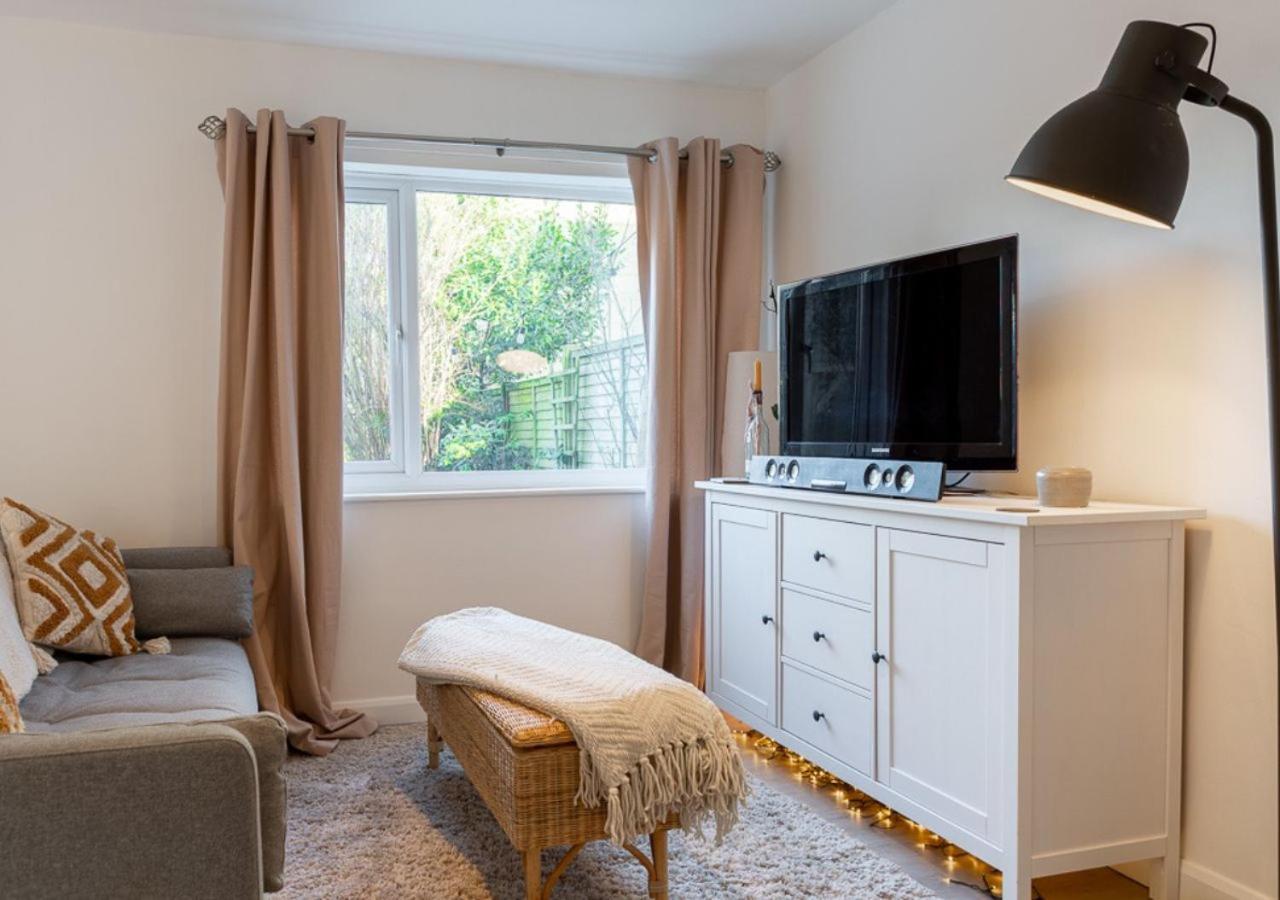 Modern 2 Bd W/ Garden In The Heart Of Tetbury!ヴィラ エクステリア 写真